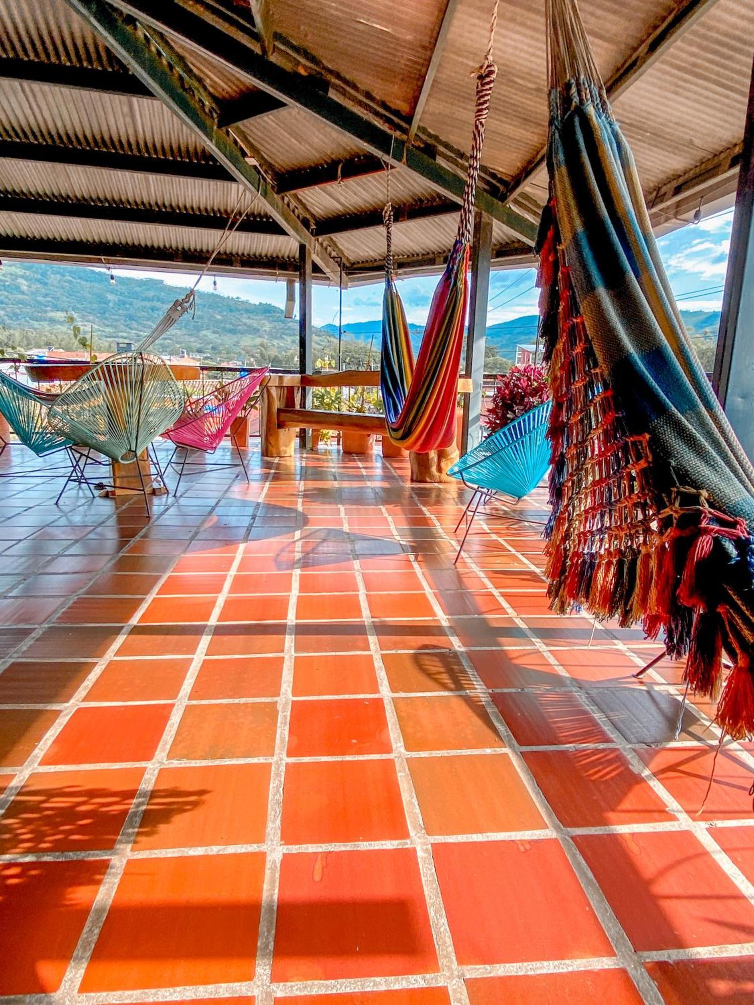 La Rosa Nautica Hostel 과두아스 외부 사진