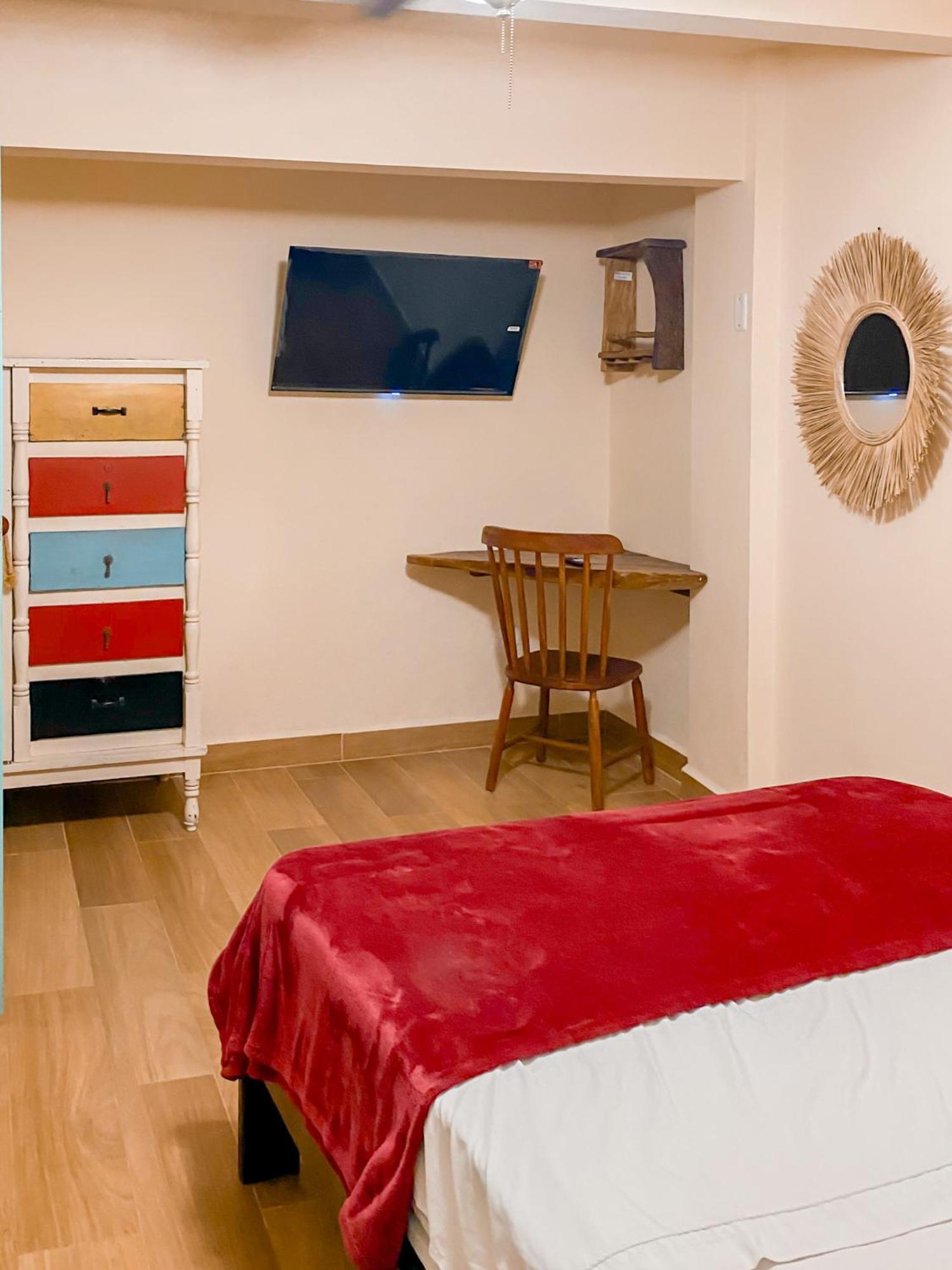La Rosa Nautica Hostel 과두아스 객실 사진