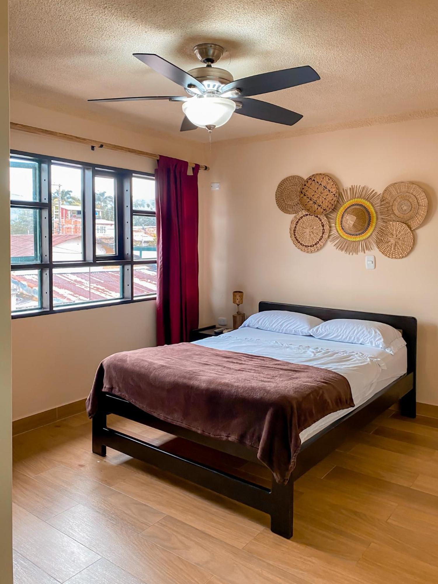 La Rosa Nautica Hostel 과두아스 객실 사진