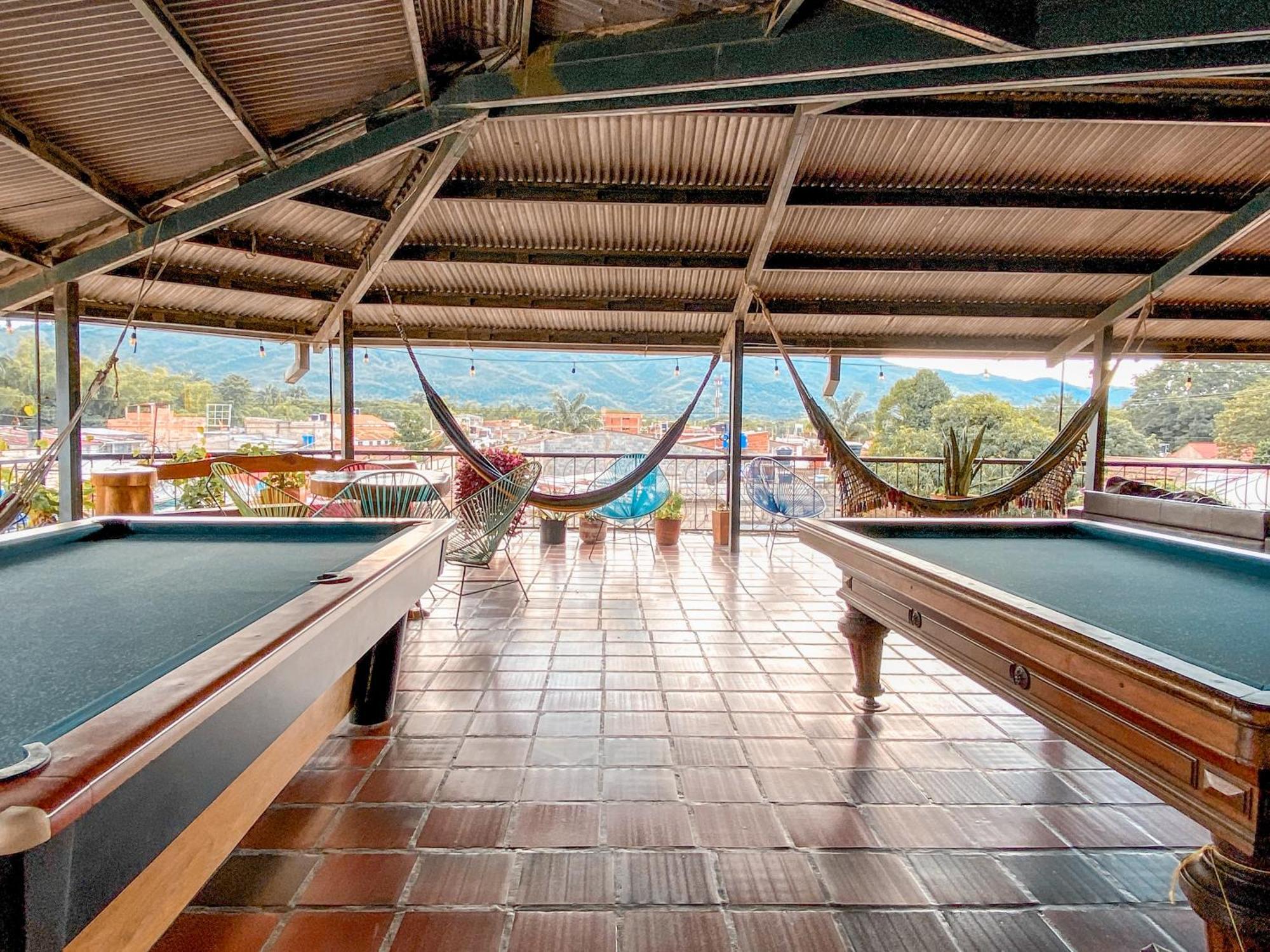 La Rosa Nautica Hostel 과두아스 외부 사진