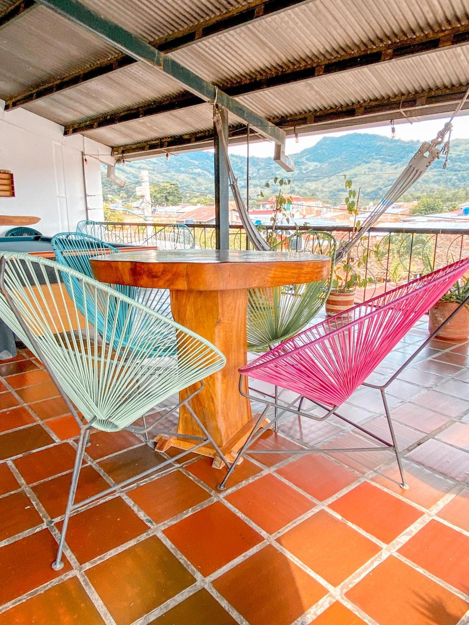 La Rosa Nautica Hostel 과두아스 외부 사진