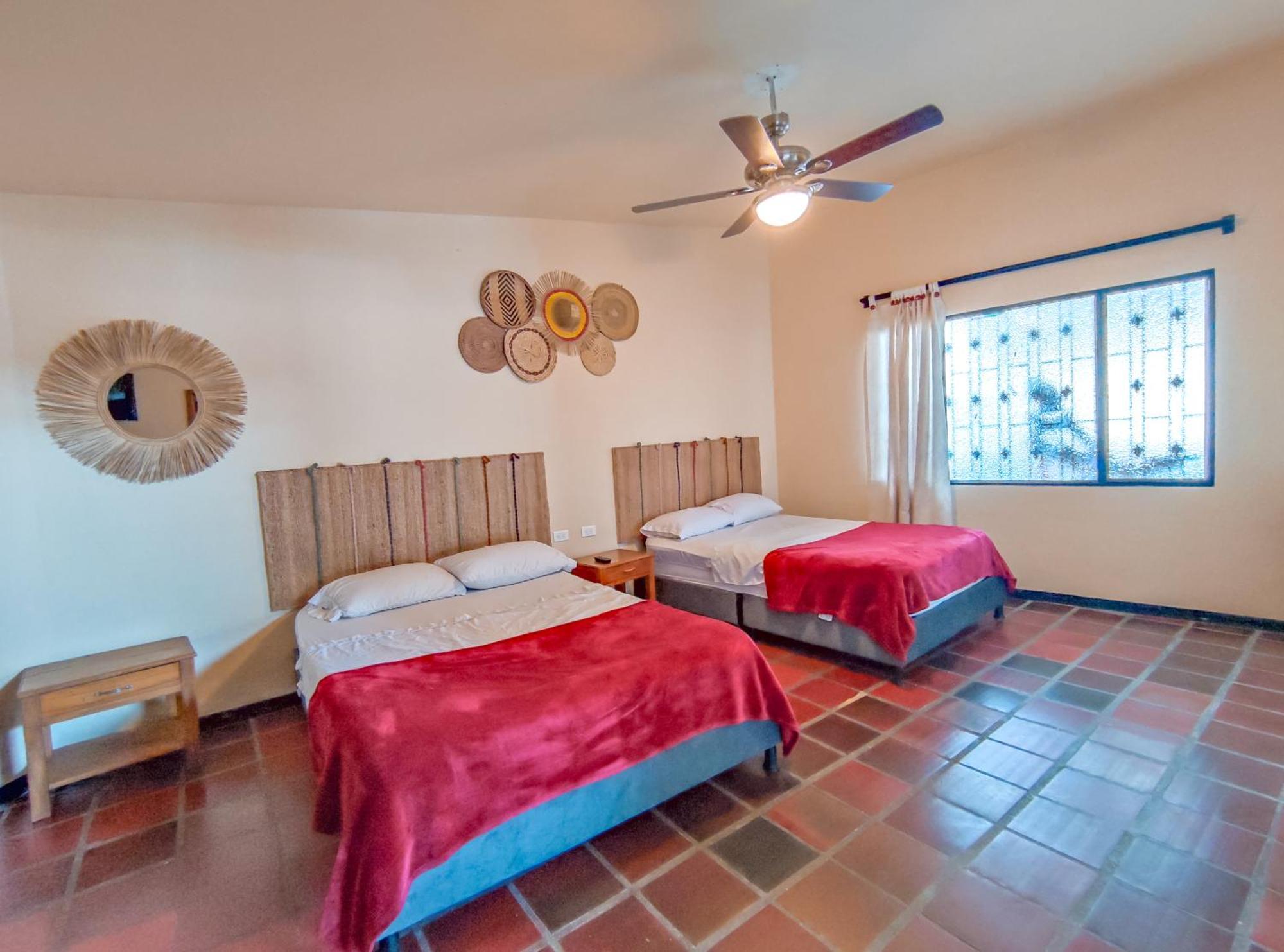 La Rosa Nautica Hostel 과두아스 외부 사진