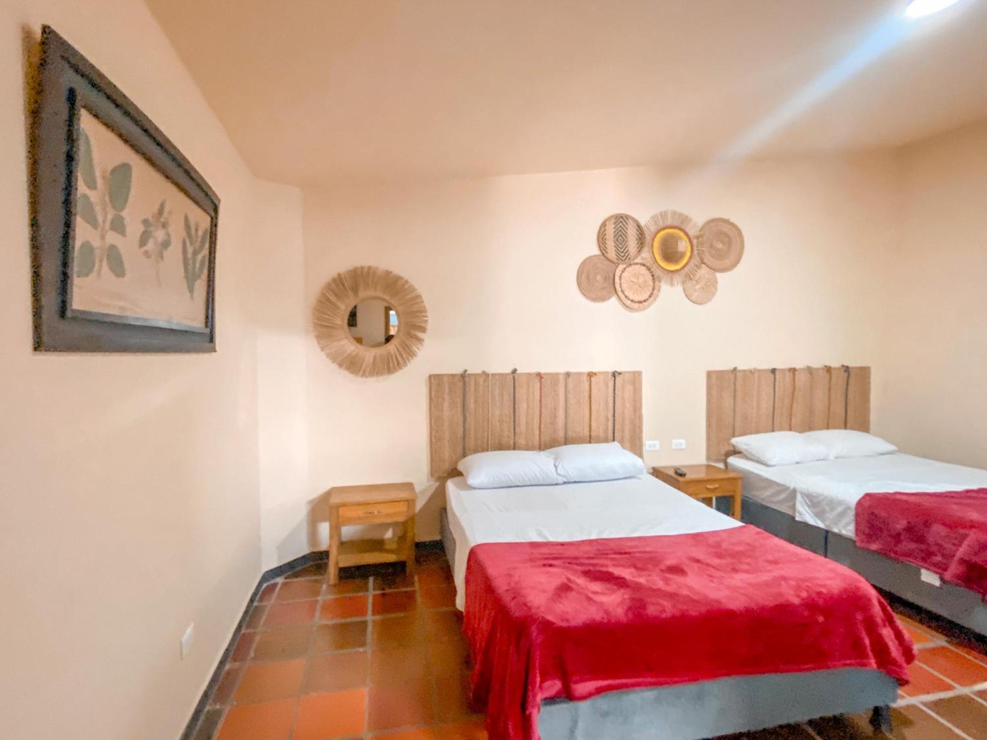 La Rosa Nautica Hostel 과두아스 객실 사진